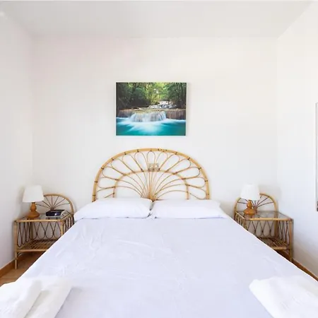 Live Bajamar Marianne La Luna Apartment